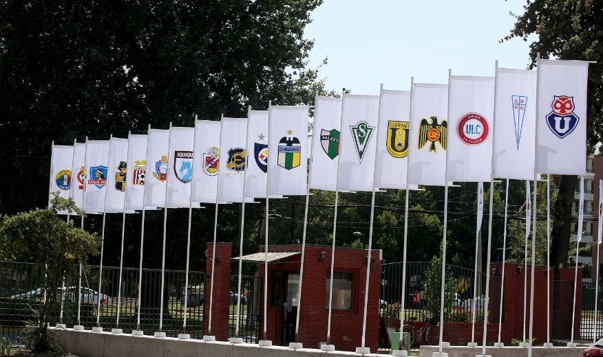 Equipos de futbol profesional de Chile 