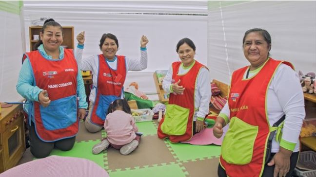 Cuna Más Huaycán feria