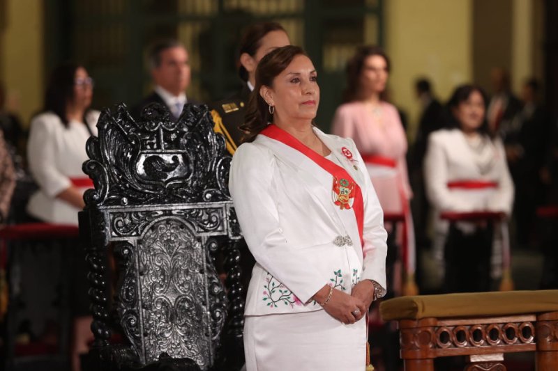 dina boluarte viaje