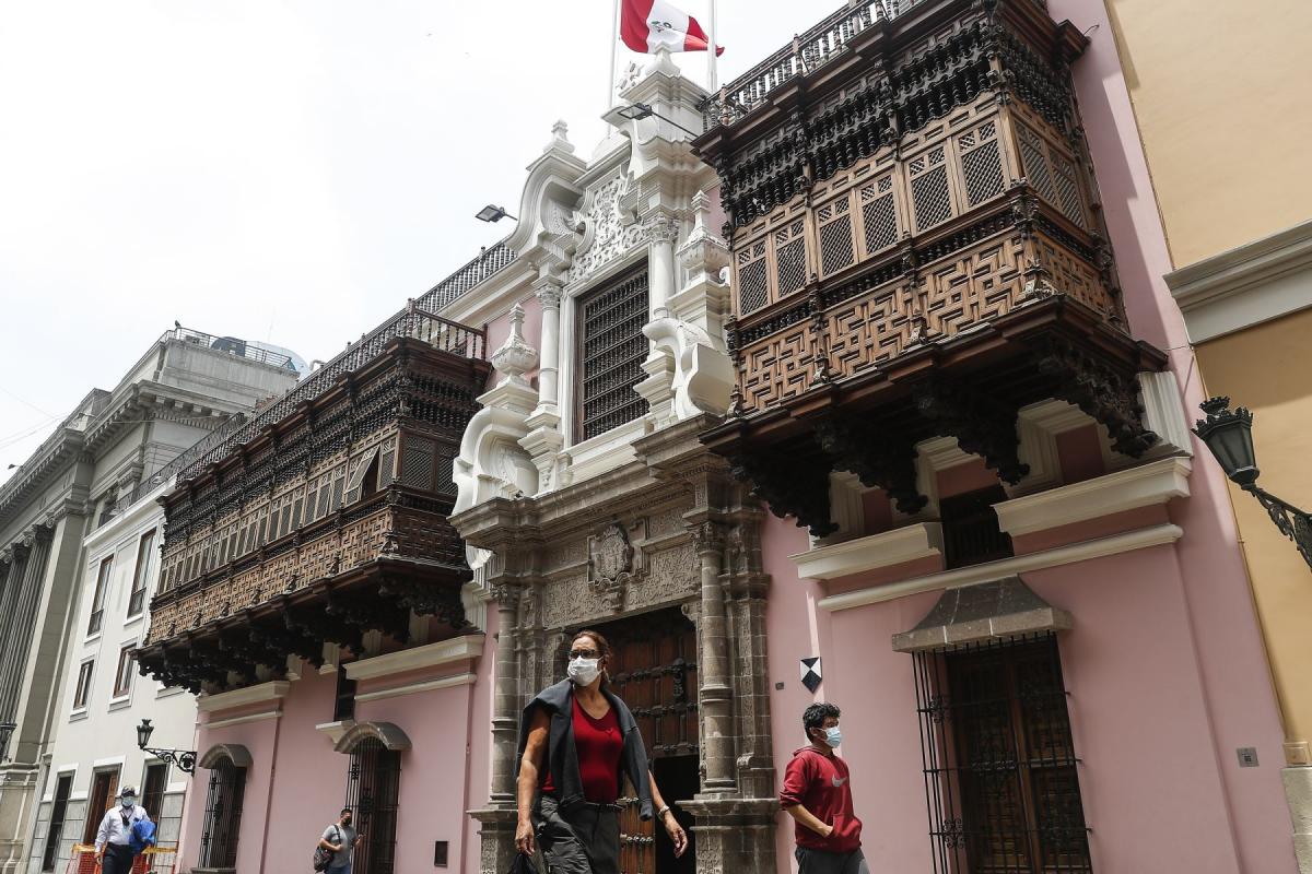 cancillería Egipto evacuadas peruanos