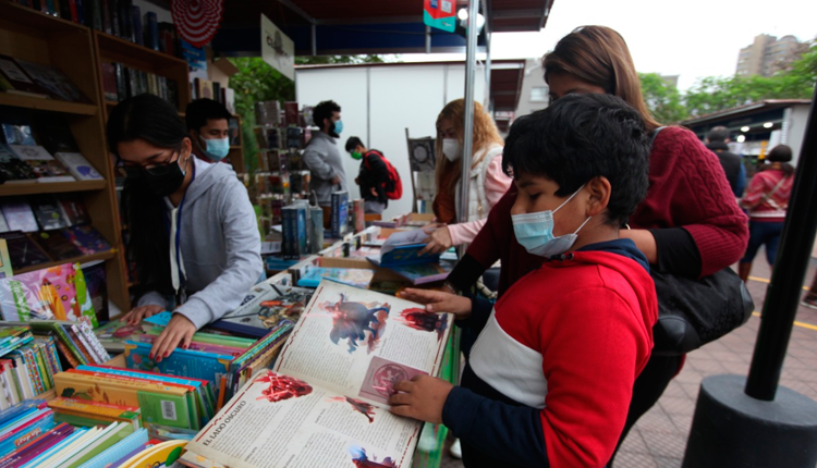 feria del libro Fiestas Patrias 