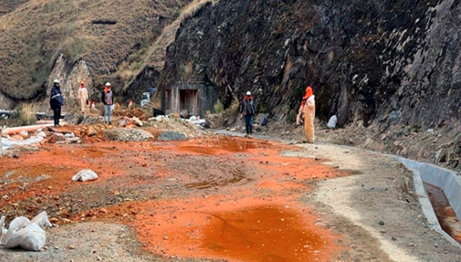 rio contaminado