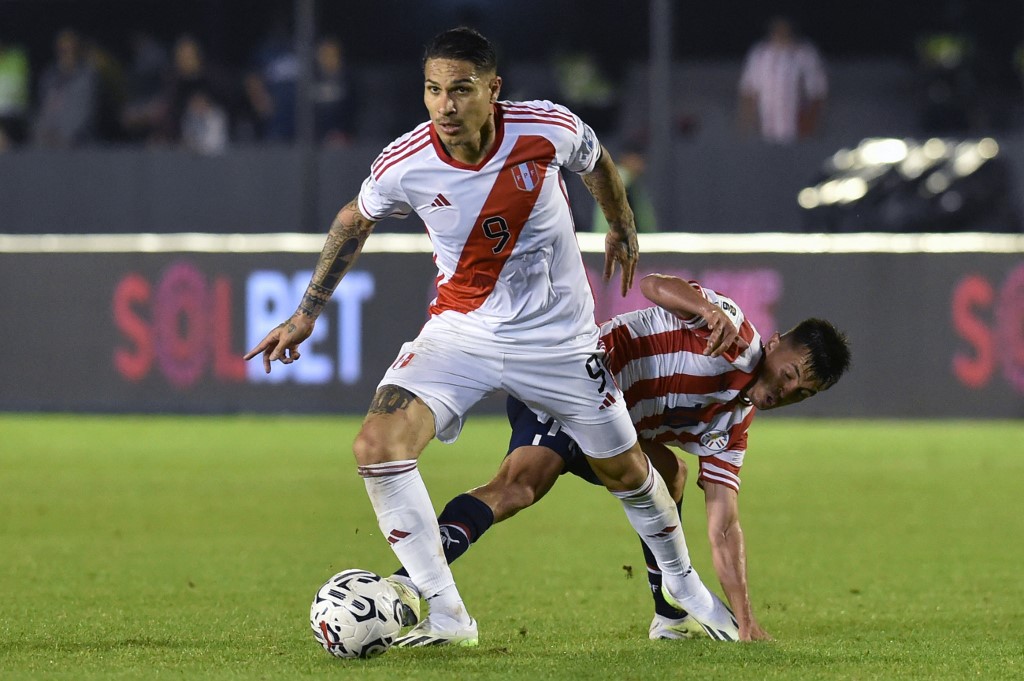 Paolo Guerrero - Perú vs Paraguay