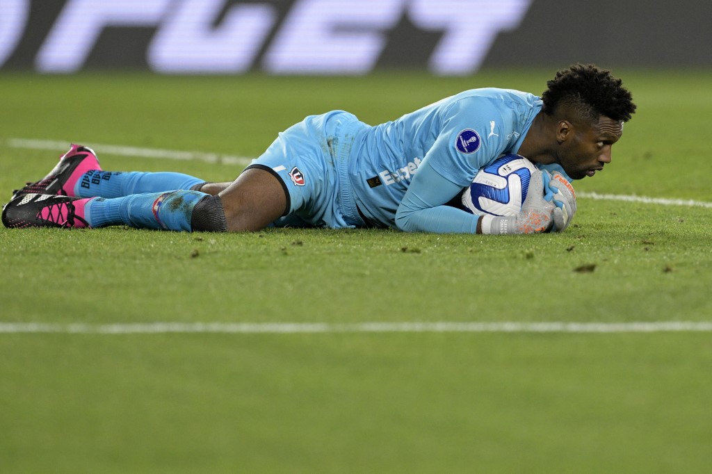 ALEXANDER DOMÍNGUEZ - ECUADOR
