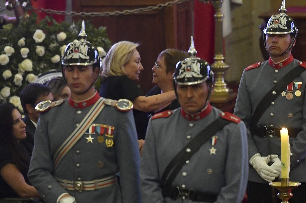 ESPOSA DE SEBASTIAN PIÑERA