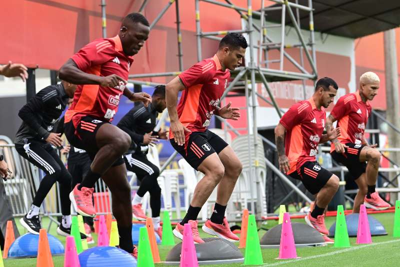 ANDERSON SANTAMARÍA - SELECCIÓN PERUANA