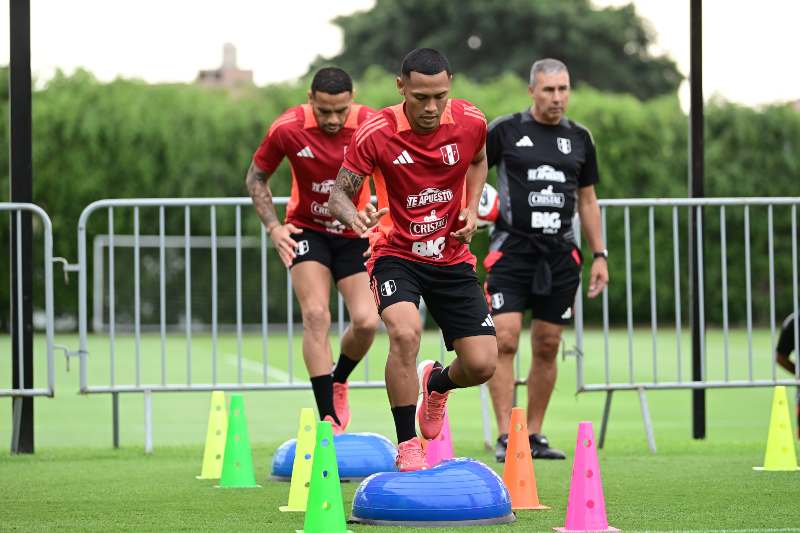 BRYAN REYNA - SELECCIÓN PERUANA