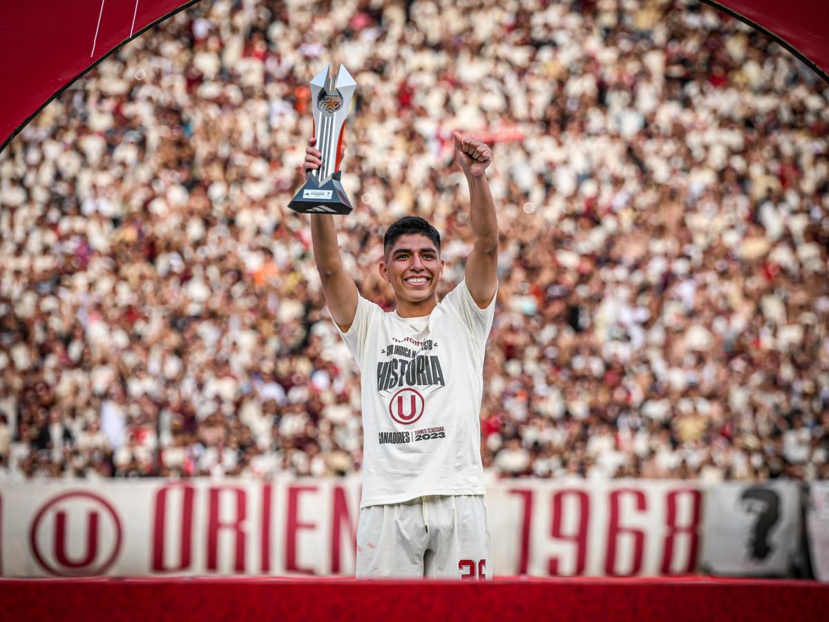 PIERO QUISPE - UNIVERSITARIO