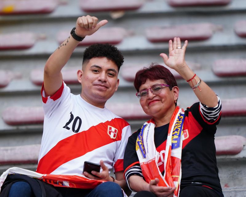 hinchas selección peruana