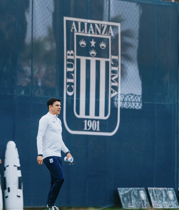 MAURICIO LARRIERA - ALIANZA LIMA