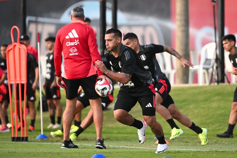 MIGUEL TRAUCO - SELECCIÓN PERUANA