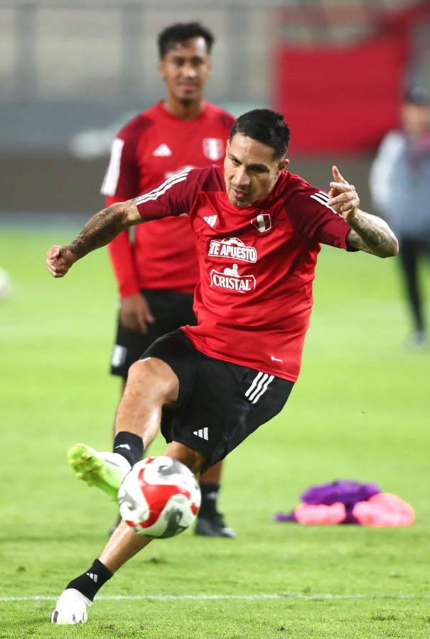 PAOLO GUERRERO - SELECCIÓN PERUANA