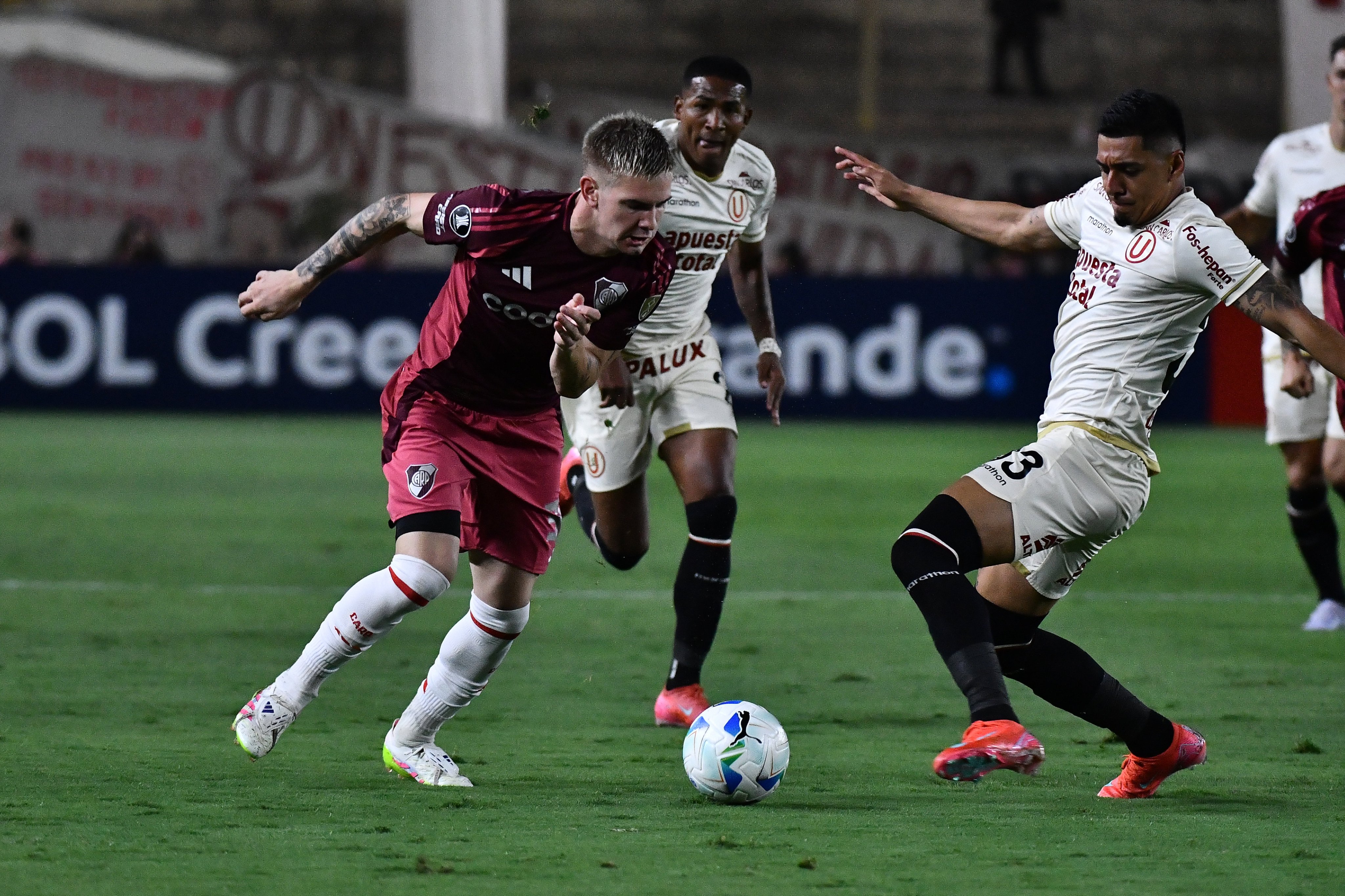universitario River Plate
