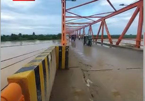 PUENTE SOBRE RIÓ TUMBES